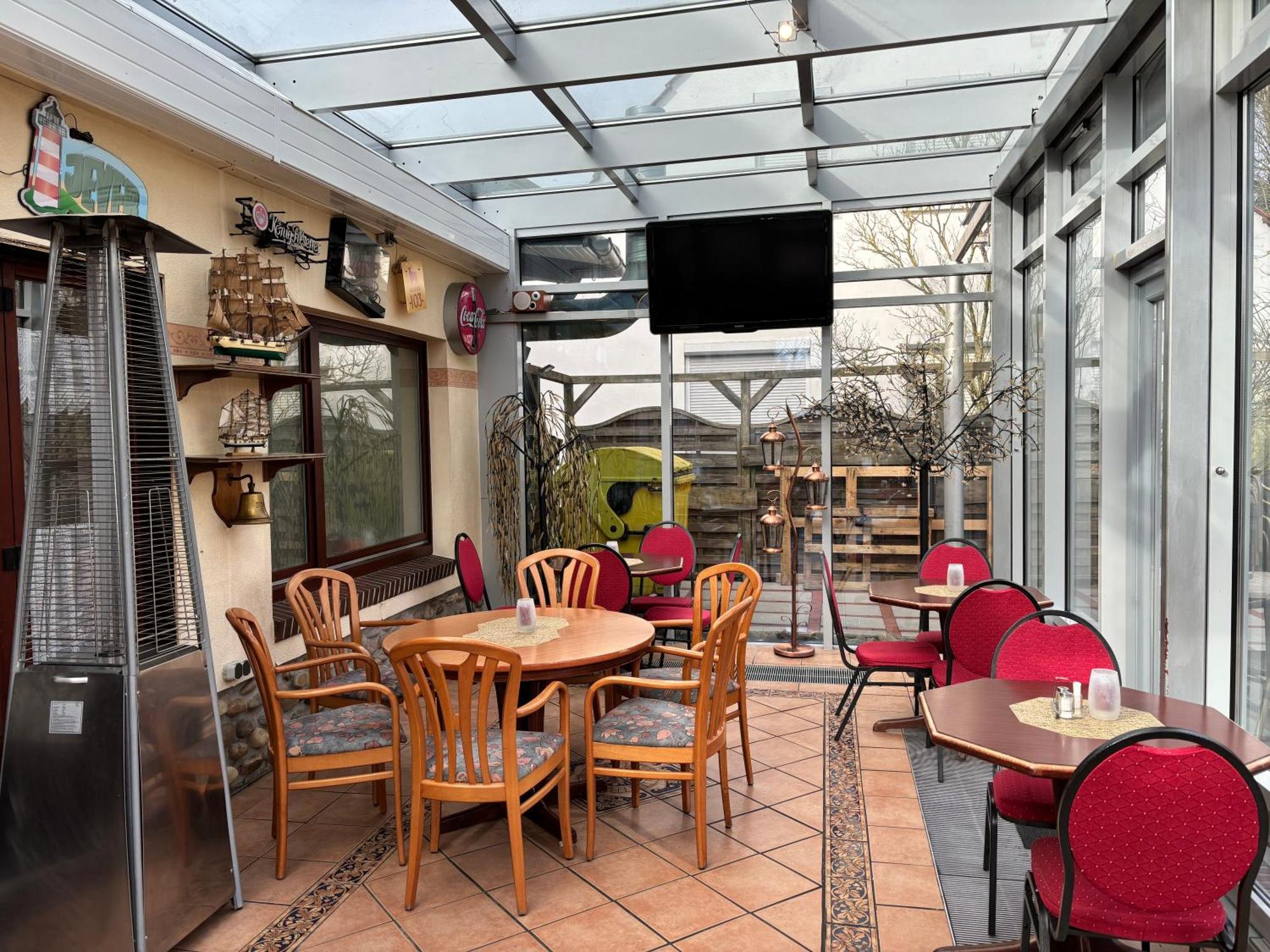 Hotel-Restaurant Cafe Caro カロリーネンジール エクステリア 写真