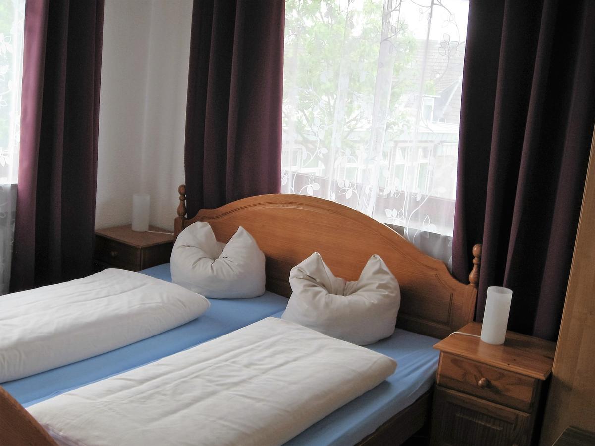 Hotel-Restaurant Cafe Caro カロリーネンジール エクステリア 写真