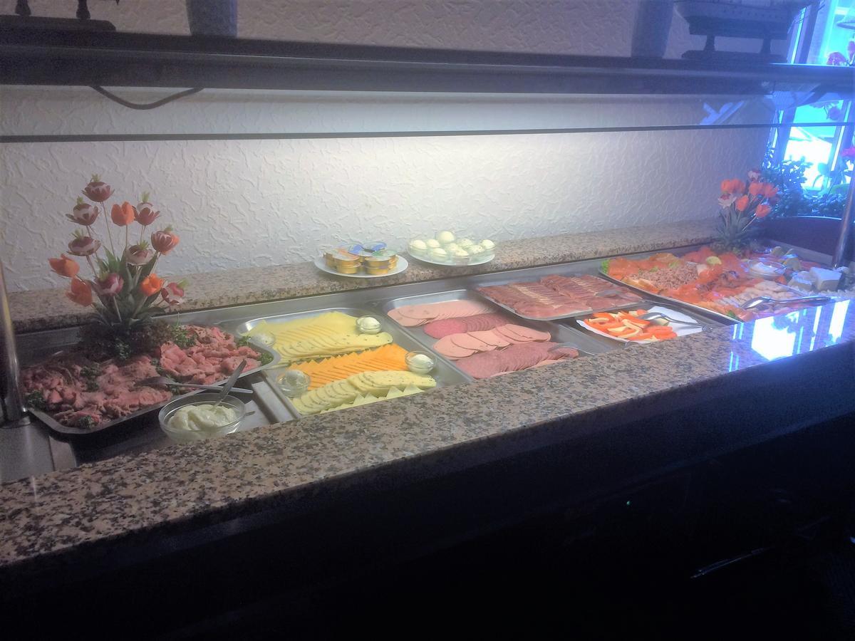 Hotel-Restaurant Cafe Caro カロリーネンジール エクステリア 写真